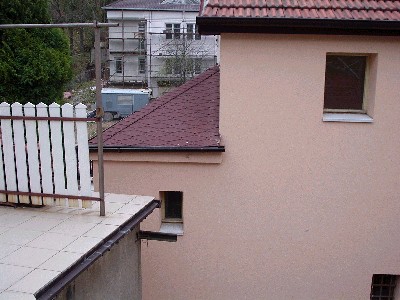 011.jpg